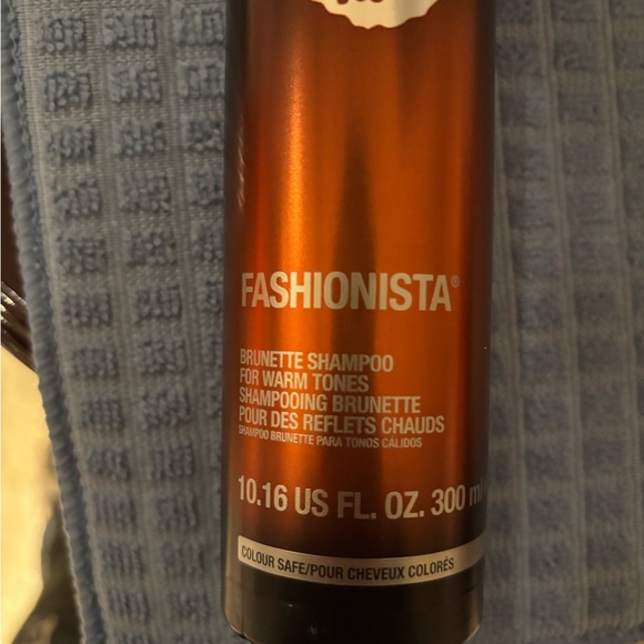 Shampoo for brunettes - Picture 2 of 2